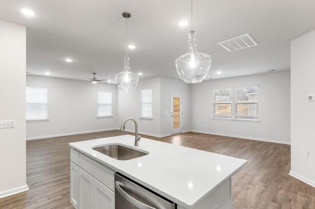 1235 Curlew Circle, Sumter, SC 29150
