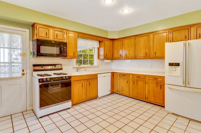 462 N Crest Road, Chattanooga, TN 37404