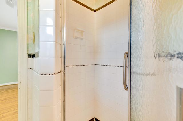 462 N Crest Road, Chattanooga, TN 37404