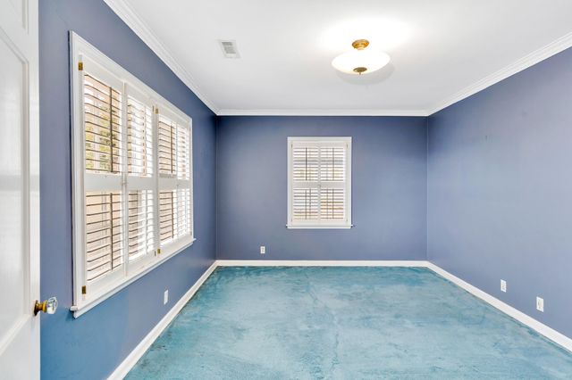 462 N Crest Road, Chattanooga, TN 37404