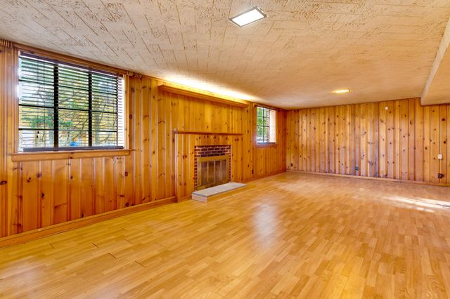 462 N Crest Road, Chattanooga, TN 37404