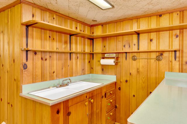 462 N Crest Road, Chattanooga, TN 37404