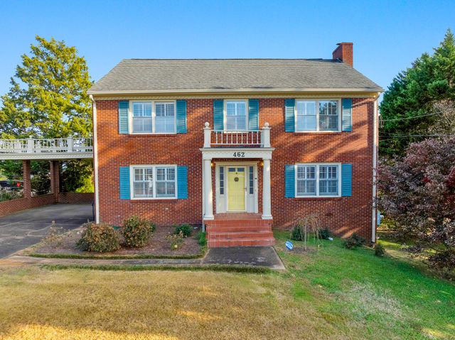 462 N Crest Road, Chattanooga, TN 37404