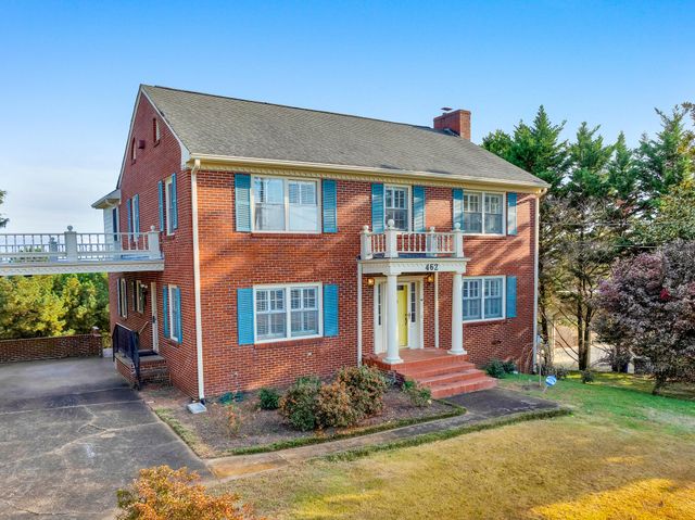 462 N Crest Road, Chattanooga, TN 37404
