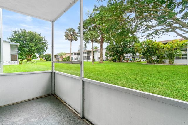 268 Coventry L 268, West Palm Beach, FL 33417