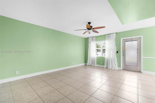 268 Coventry L 268, West Palm Beach, FL 33417