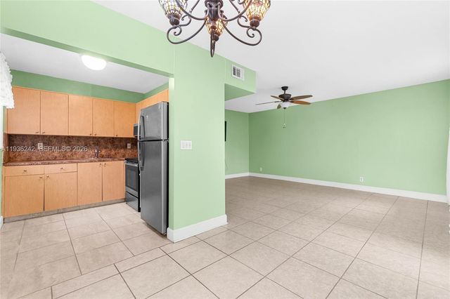 268 Coventry L 268, West Palm Beach, FL 33417