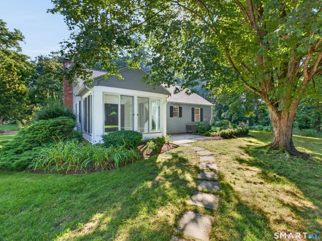 12 Essex Lane 12, Madison, CT 06443