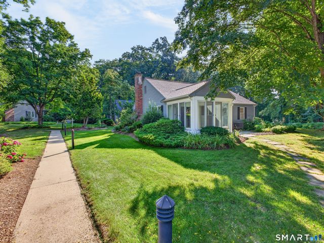 12 Essex Lane 12, Madison, CT 06443