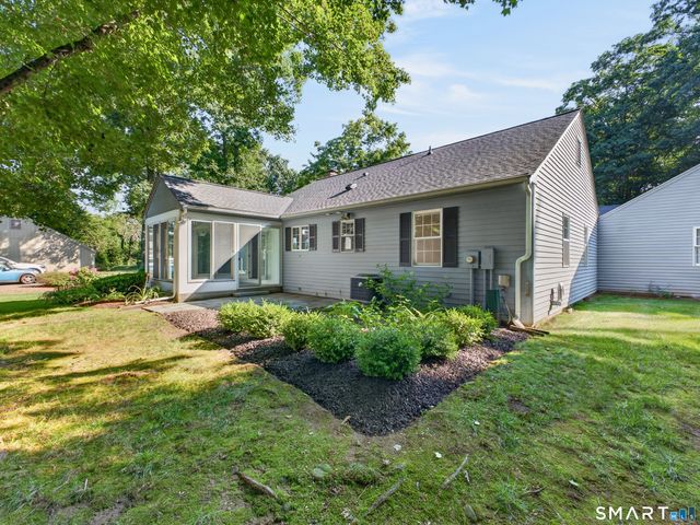 12 Essex Lane 12, Madison, CT 06443