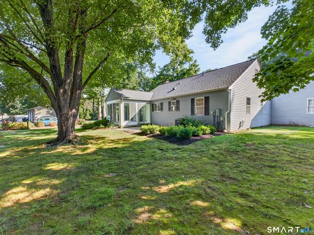 12 Essex Lane 12, Madison, CT 06443