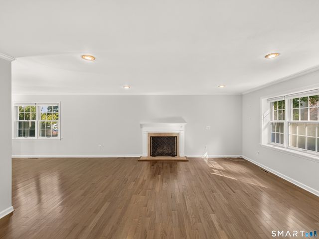 12 Essex Lane 12, Madison, CT 06443