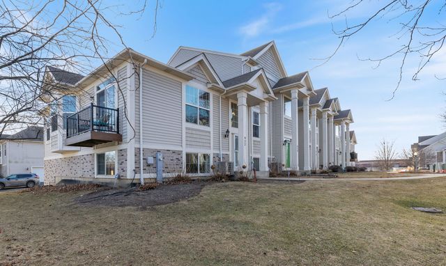 922 Summit Creek Drive, Shorewood, IL 60404