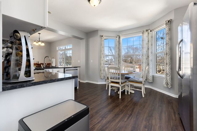 922 Summit Creek Drive, Shorewood, IL 60404