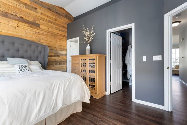 922 Summit Creek Drive, Shorewood, IL 60404