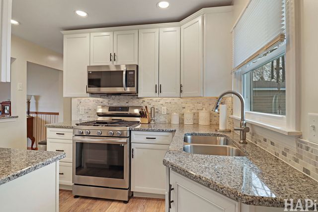 804 Elm Street, Maple Park, IL 60151