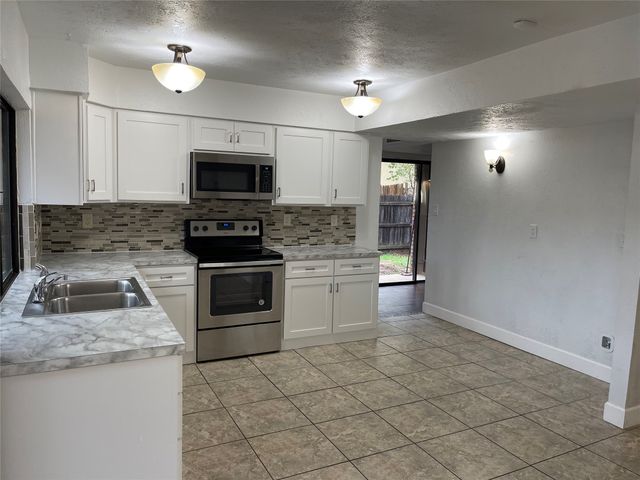 3732 Pinewood Street, Bedford, TX 76021