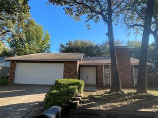 3732 Pinewood Street, Bedford, TX 76021