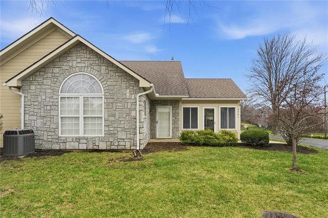 2061 W 139th Terrace, Leawood, KS 66224