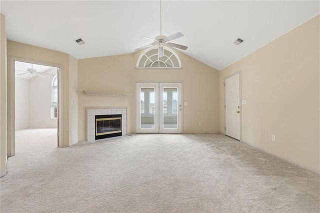 2061 W 139th Terrace, Leawood, KS 66224