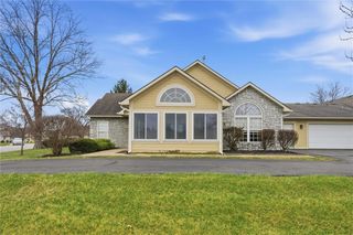 2061 W 139th Terrace, Leawood, KS 66224