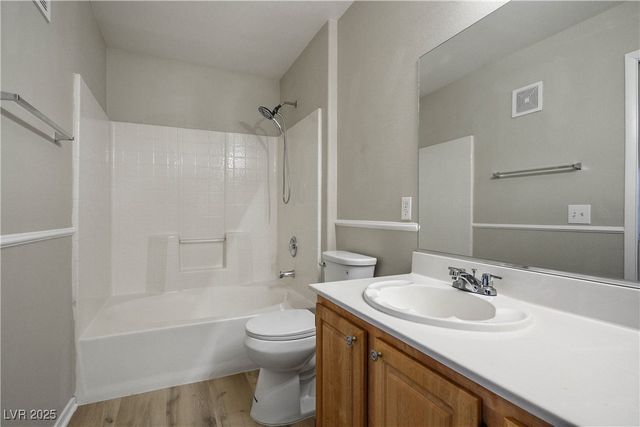 5710 East Tropicana Avenue 2068, Las Vegas, NV 89122