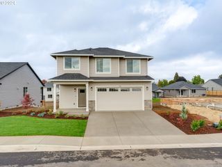 520 E Fourth St, Yamhill, OR 97148