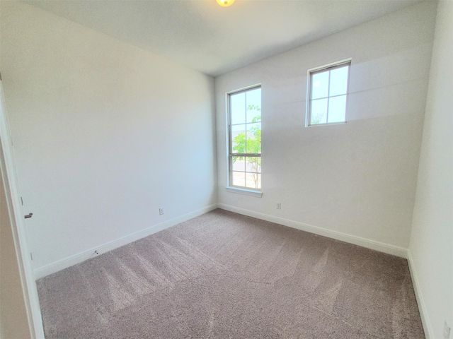 100 Royal Fern RD, Hutto, TX 78634