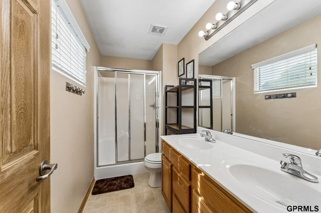 7309 S 183rd Street, Omaha, NE 68136