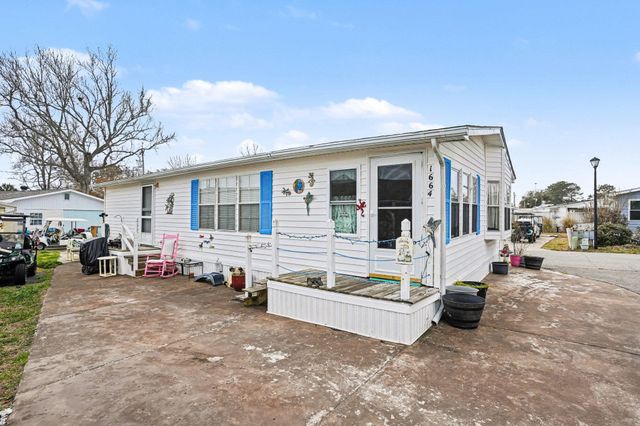 1664 E Lake Dr., Surfside Beach, SC 29575