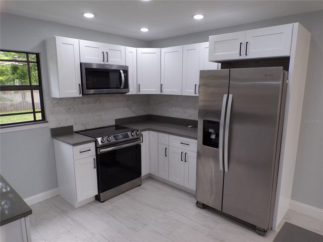 13674 120TH LANE, Seminole, FL 33778