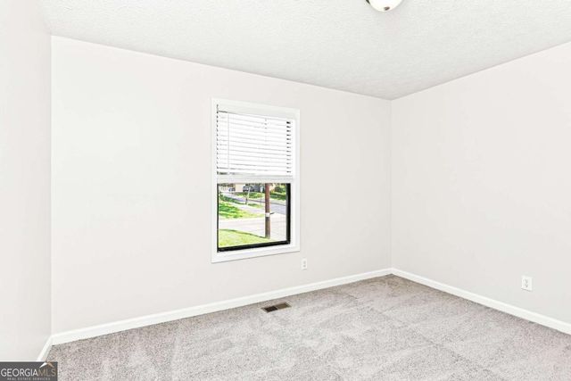 5561 Deerfield Place NW, Kennesaw, GA 30144