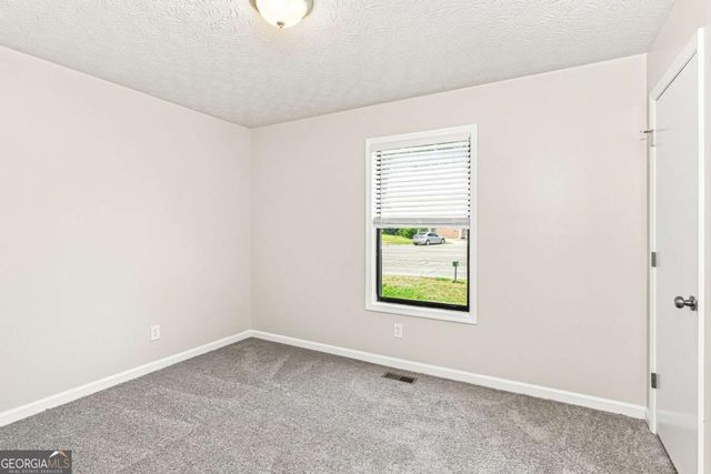 5561 Deerfield Place NW, Kennesaw, GA 30144