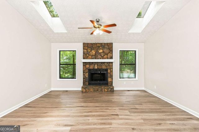5561 Deerfield Place NW, Kennesaw, GA 30144