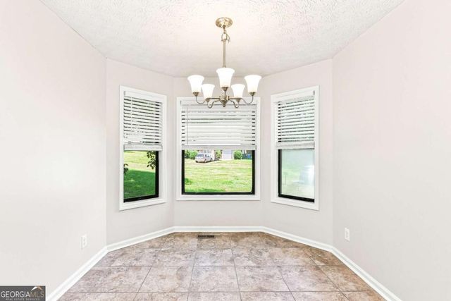 5561 Deerfield Place NW, Kennesaw, GA 30144