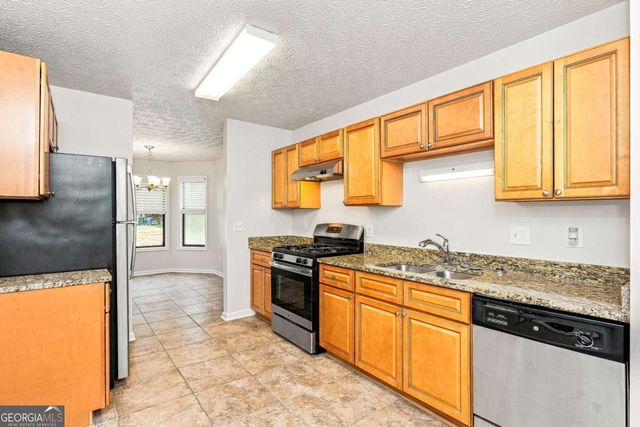 5561 Deerfield Place NW, Kennesaw, GA 30144