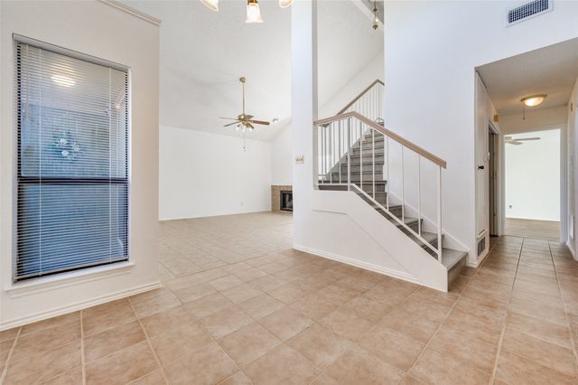 2002 Verlaine Drive, Carrollton, TX 75007