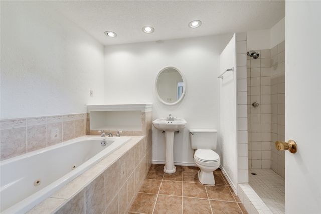 2002 Verlaine Drive, Carrollton, TX 75007