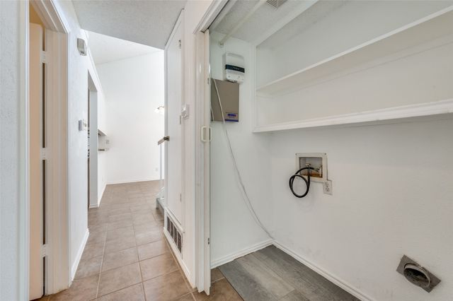 2002 Verlaine Drive, Carrollton, TX 75007