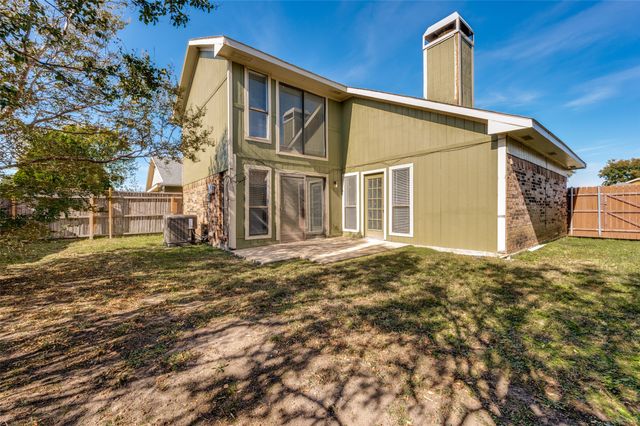 2002 Verlaine Drive, Carrollton, TX 75007