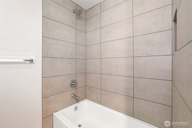 2940 Kennewick Place NE, Renton, WA 98056