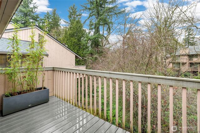 2940 Kennewick Place NE, Renton, WA 98056