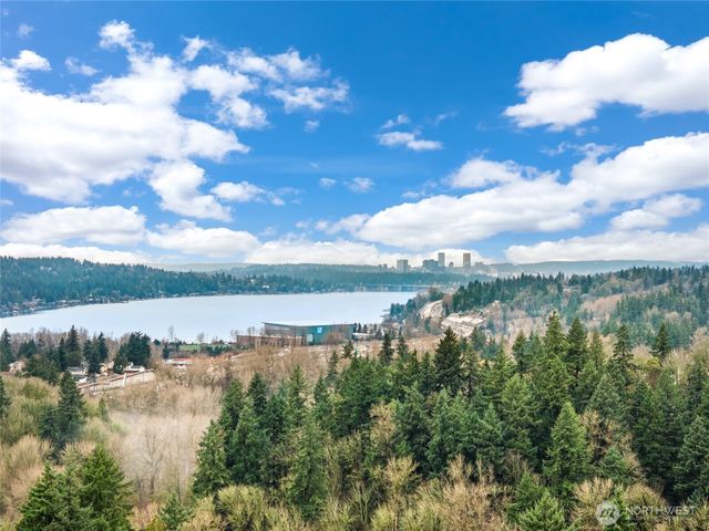 2940 Kennewick Place NE, Renton, WA 98056