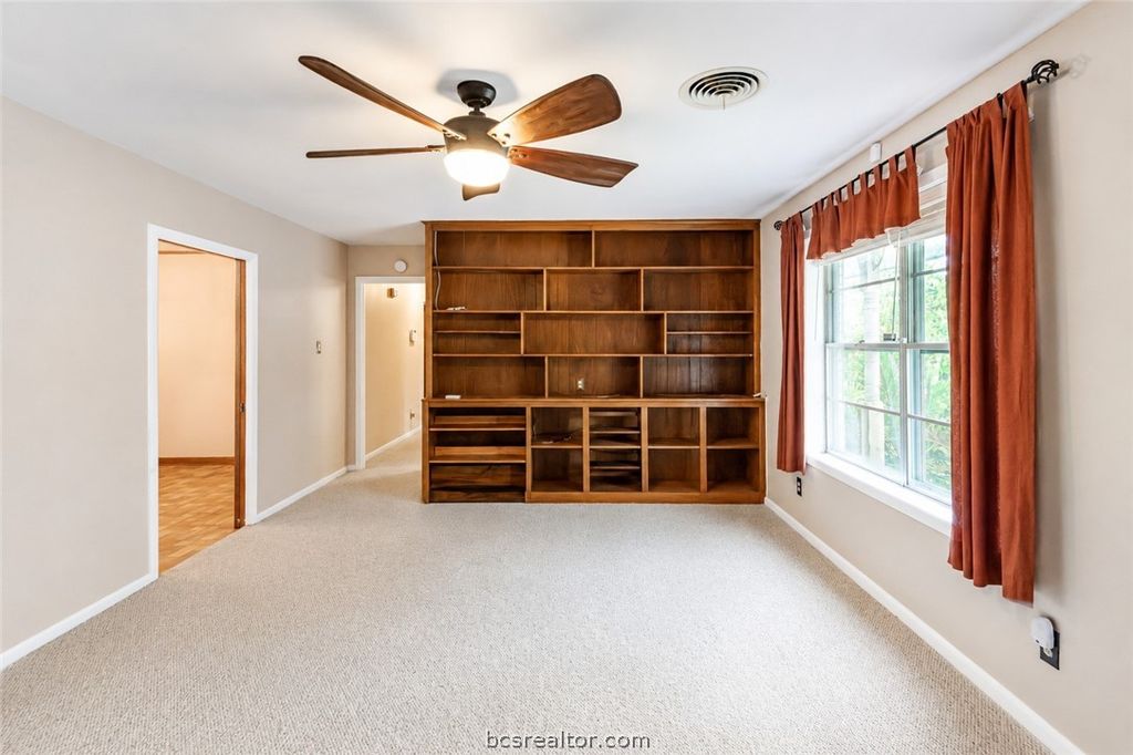 1507 Meadow Lane, Brenham, TX 77833 — photo 3
