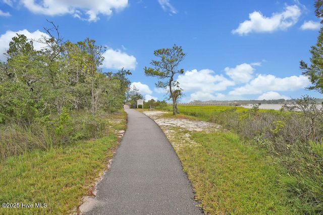 554 Captains Court SE, Bolivia, NC 28422