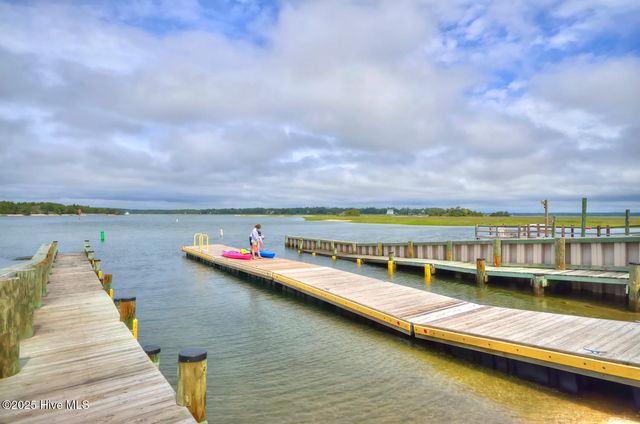 554 Captains Court SE, Bolivia, NC 28422