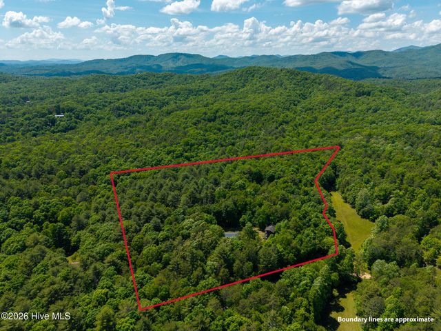 562 Sunny Lane, Marble, NC 28905
