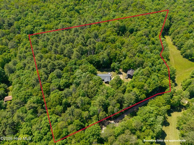 562 Sunny Lane, Marble, NC 28905