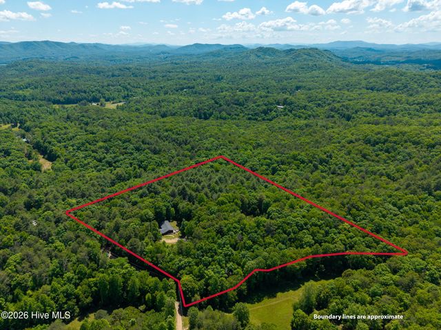 562 Sunny Lane, Marble, NC 28905