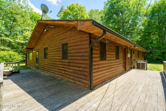 562 Sunny Lane, Marble, NC 28905